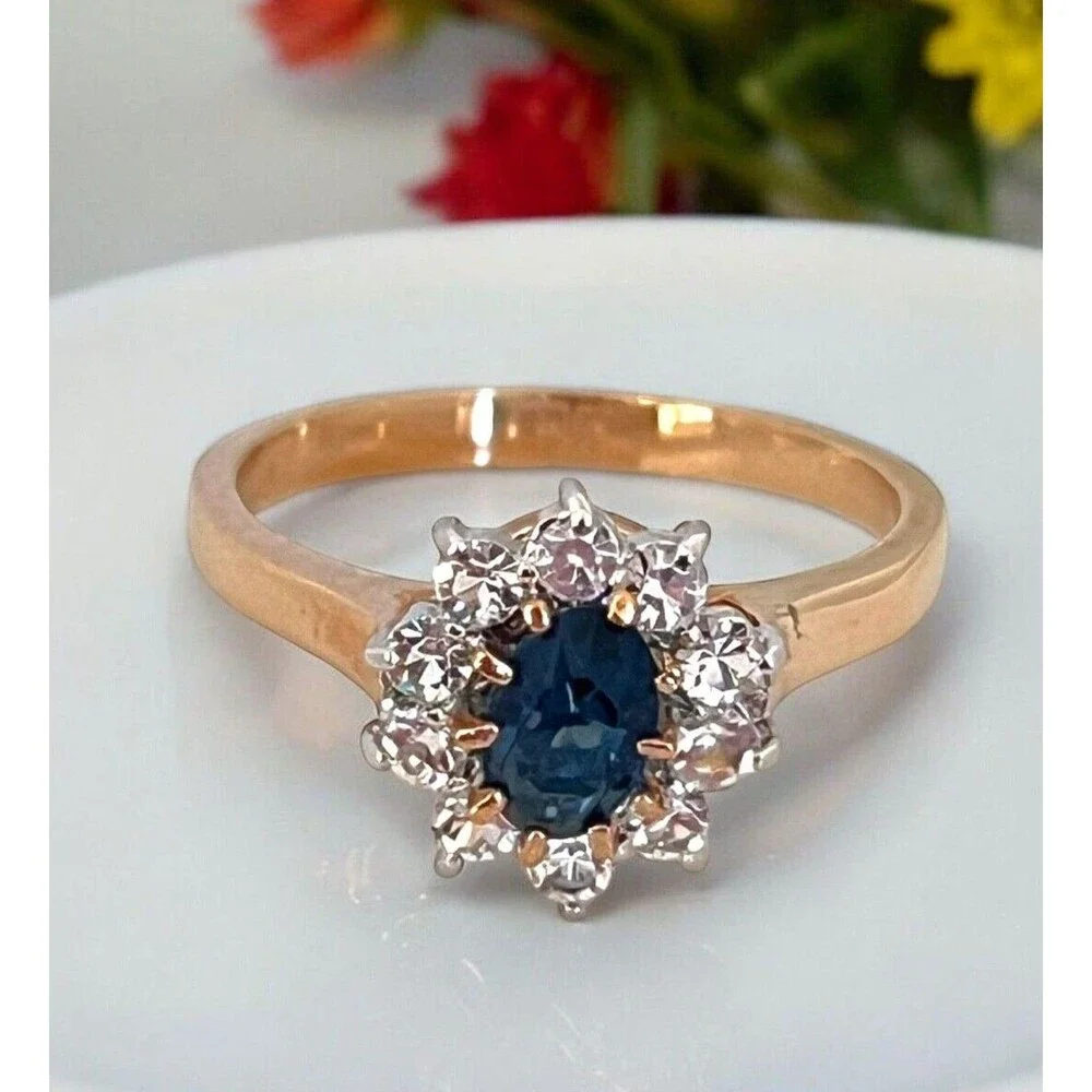 Vintage 1980s Ring Size 8 Blue Austrian Crystal Cluster Gold Plated - 10N